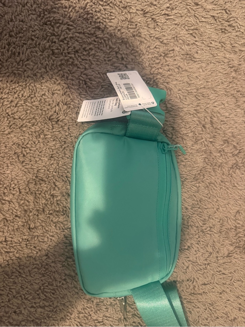 lululemon athletica Teal belt bag - Sleek Everyday Bag - Picture 2 of 6